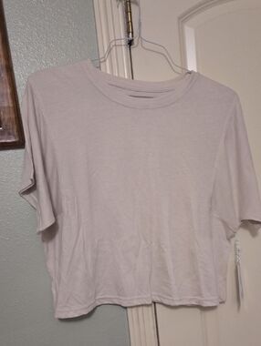 Police Short-Sleeve Tee in Light Beige